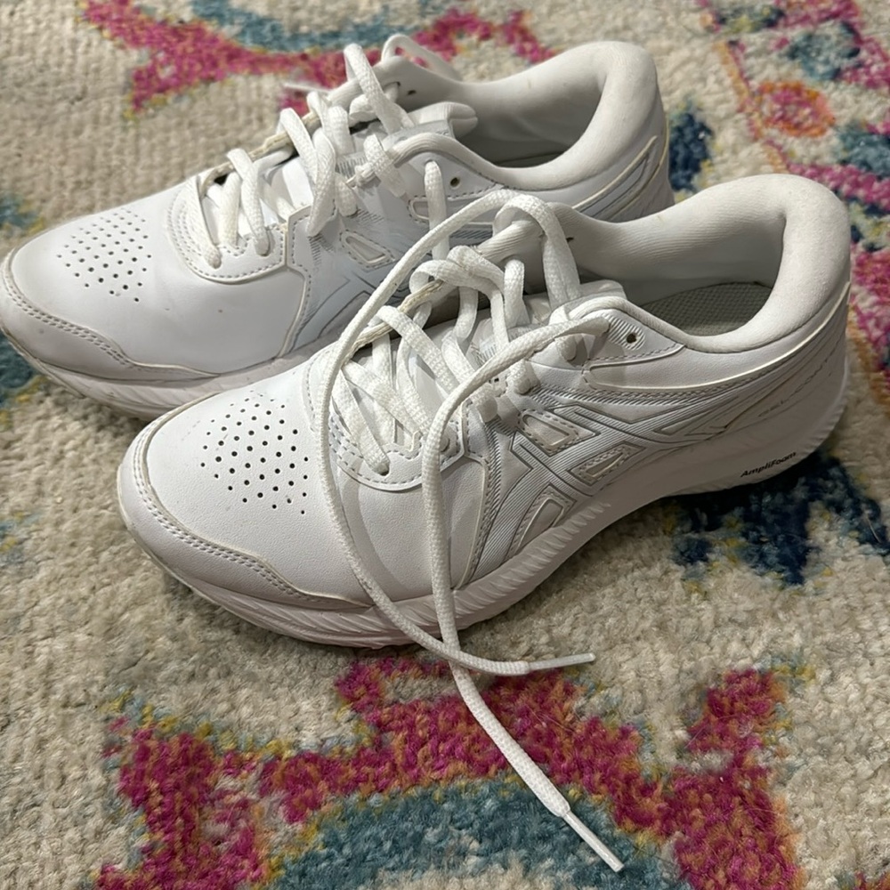 Rarely worn ASICS